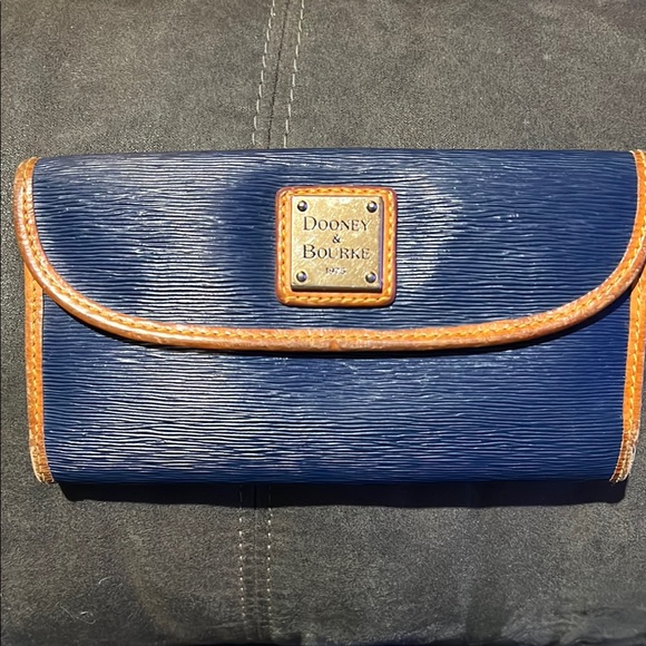 Dooney & Bourke Handbags - Dooney & Bourke Navy and Tan Saffiano wallet